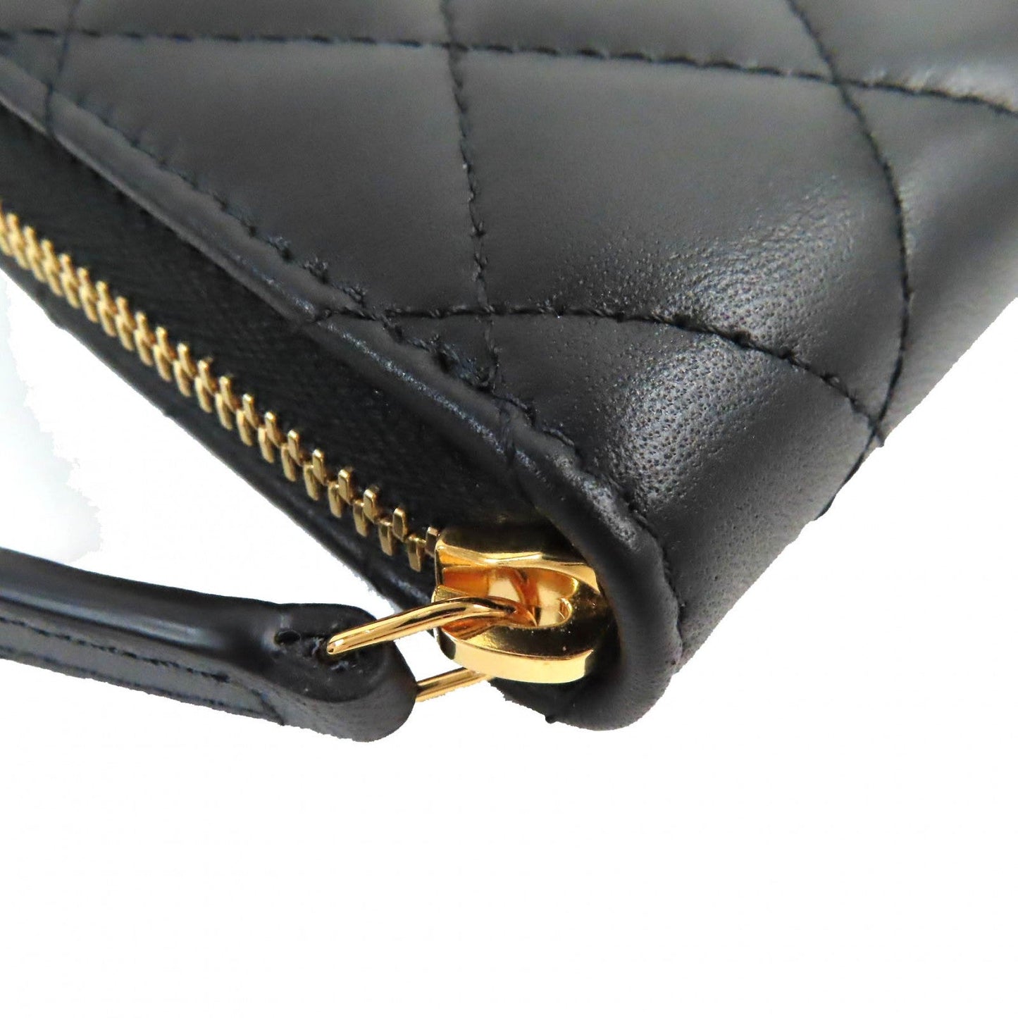 Chanel Classic Leather Zip Coin Purse AP0216