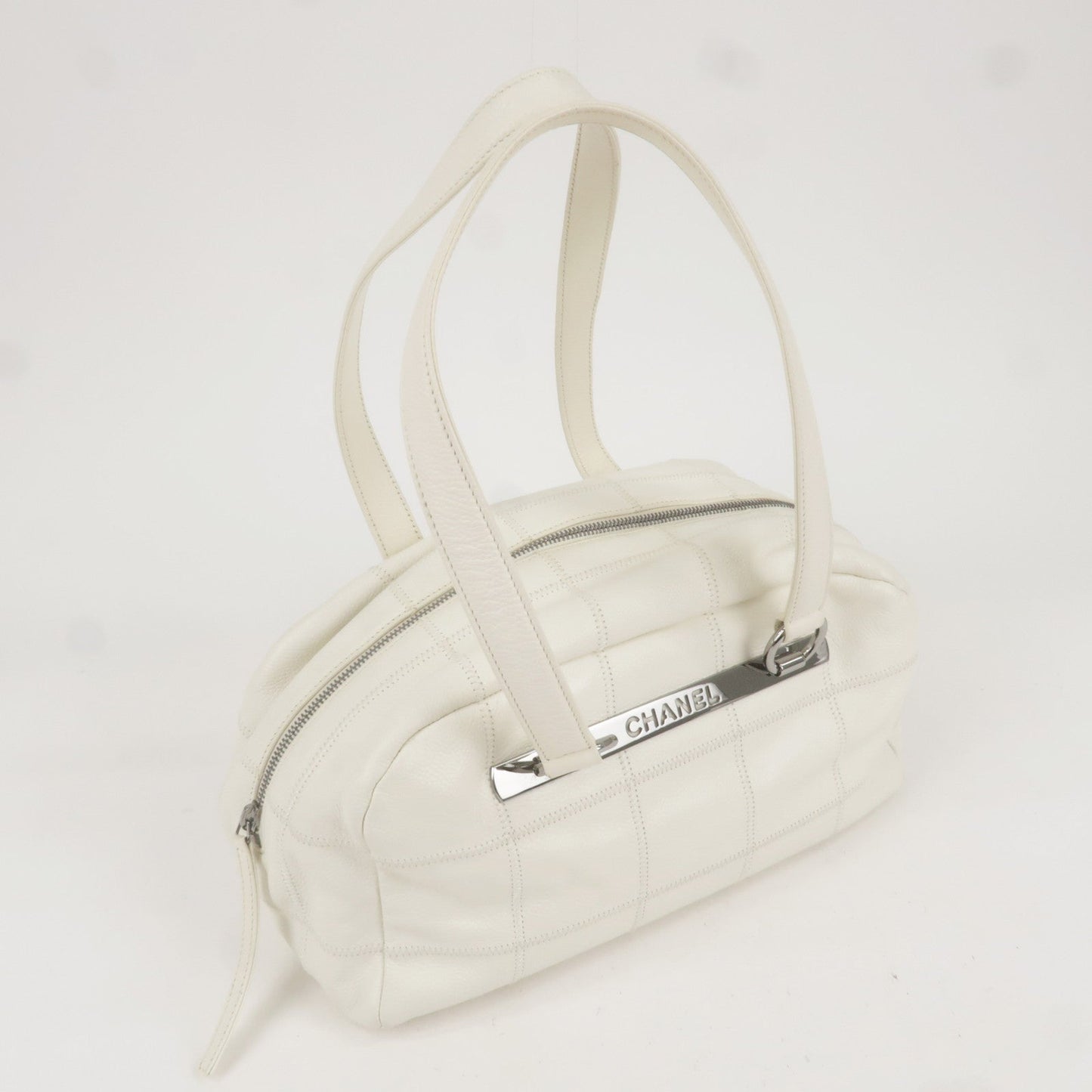 CHANEL Chocolate Bar Caviar Skin Mini Boston Bag White A26135