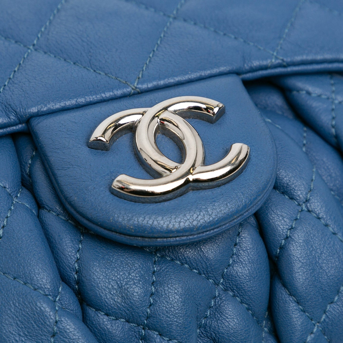 Chanel Sac Mini CC Chain Around Lambskin Flap