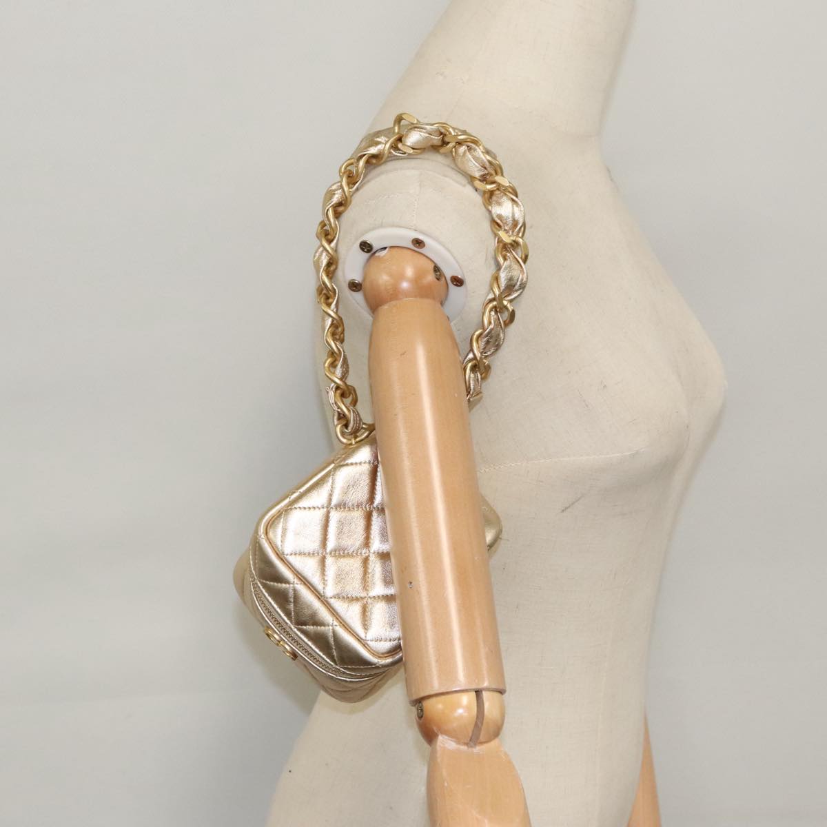 CHANEL Matelasse Chain Hand Bag Lamb Skin Gold CC 100060A