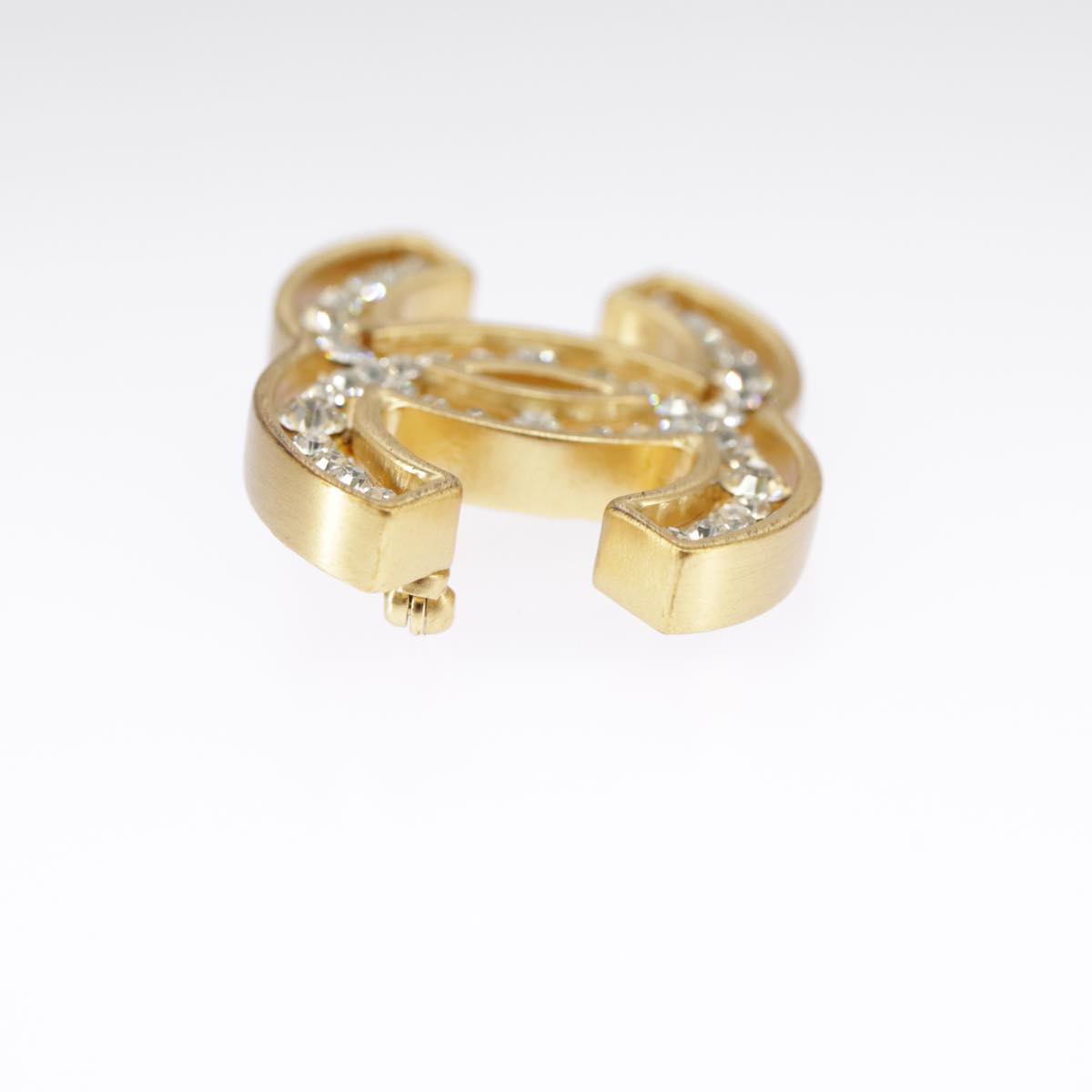 CHANEL Brooch metal Gold Tone CC 101302A