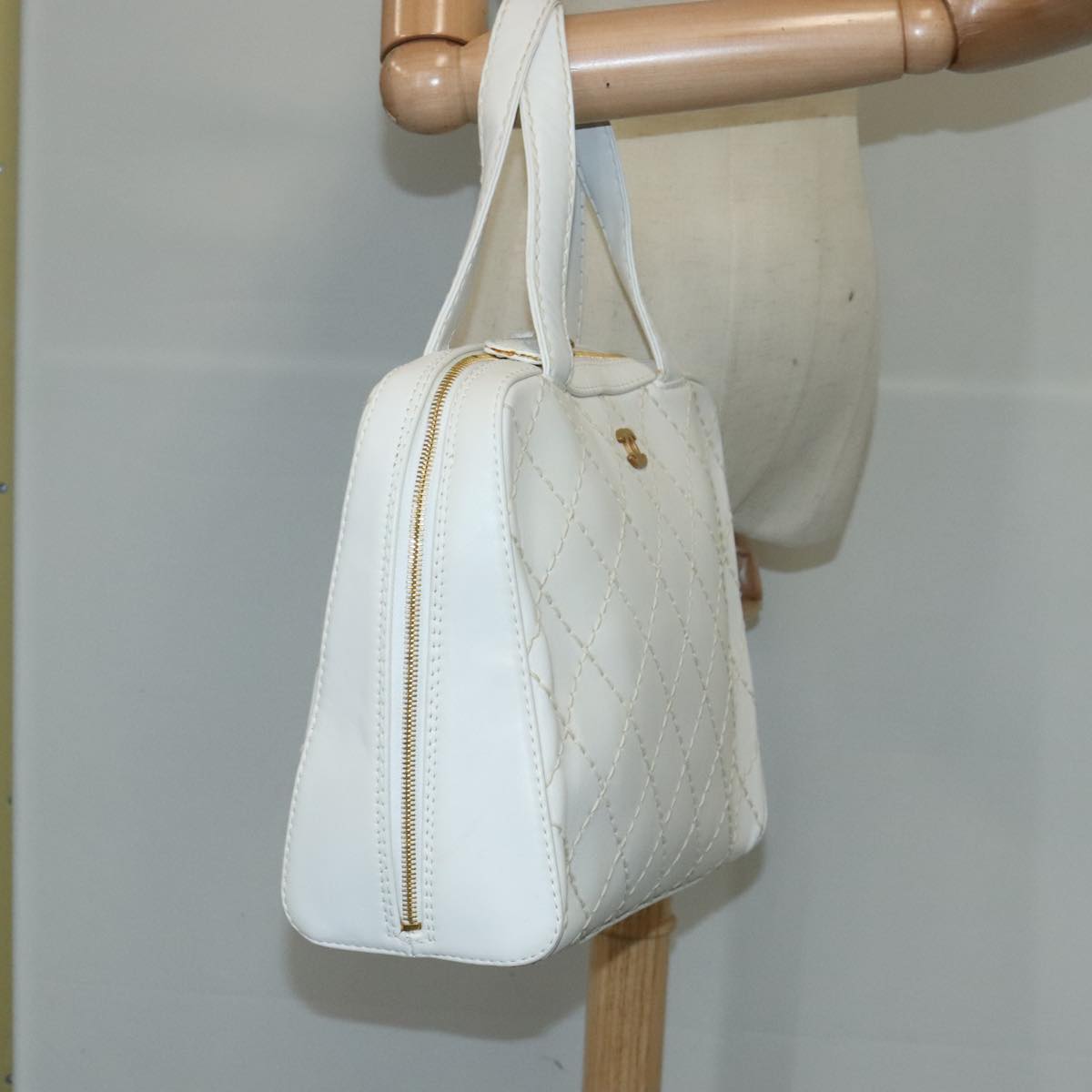 CHANEL Matelasse Wild Stitch Hand Bag Leather White Gold CC 102622
