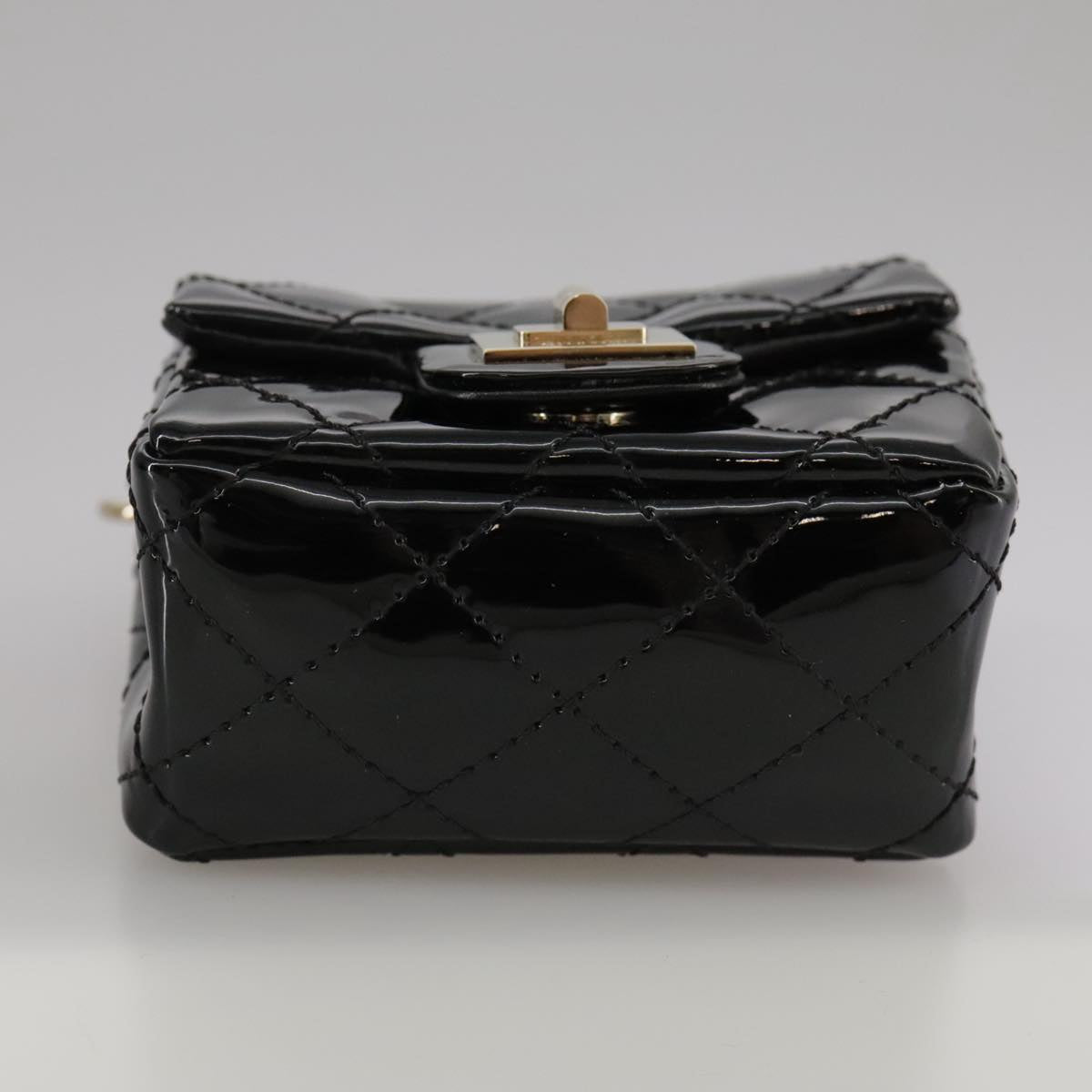 CHANEL Pouch Patent leather Black CC 106201
