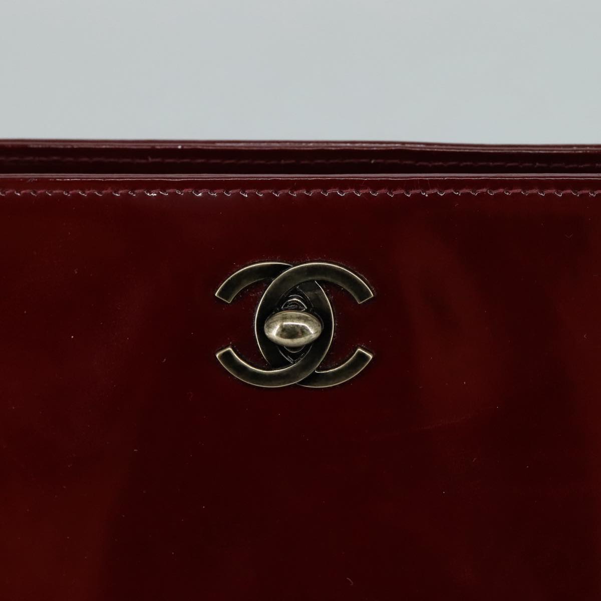 CHANEL Chain Shoulder Bag Patent leather Red CC 106421