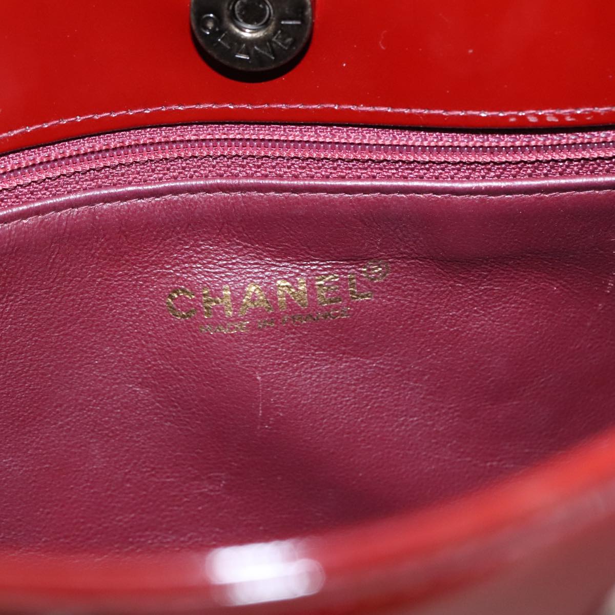 CHANEL Chain Shoulder Bag Patent leather Red CC 106421