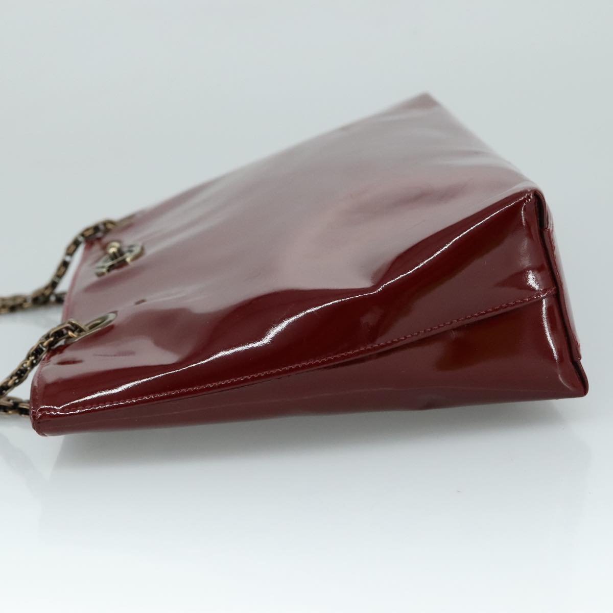CHANEL Chain Shoulder Bag Patent leather Red CC 106421