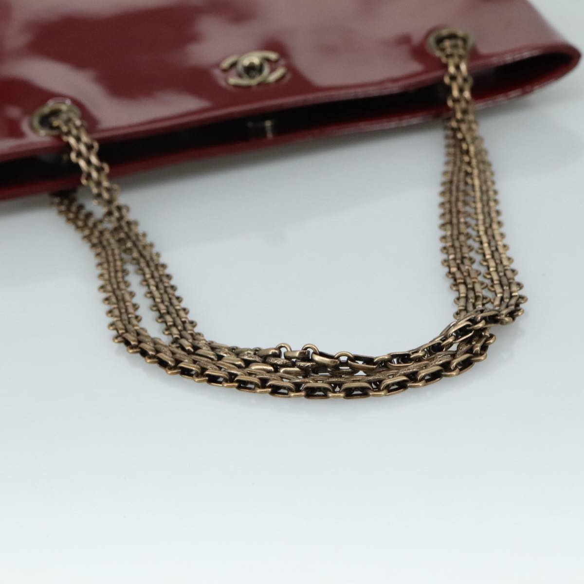 CHANEL Chain Shoulder Bag Patent leather Red CC 106421