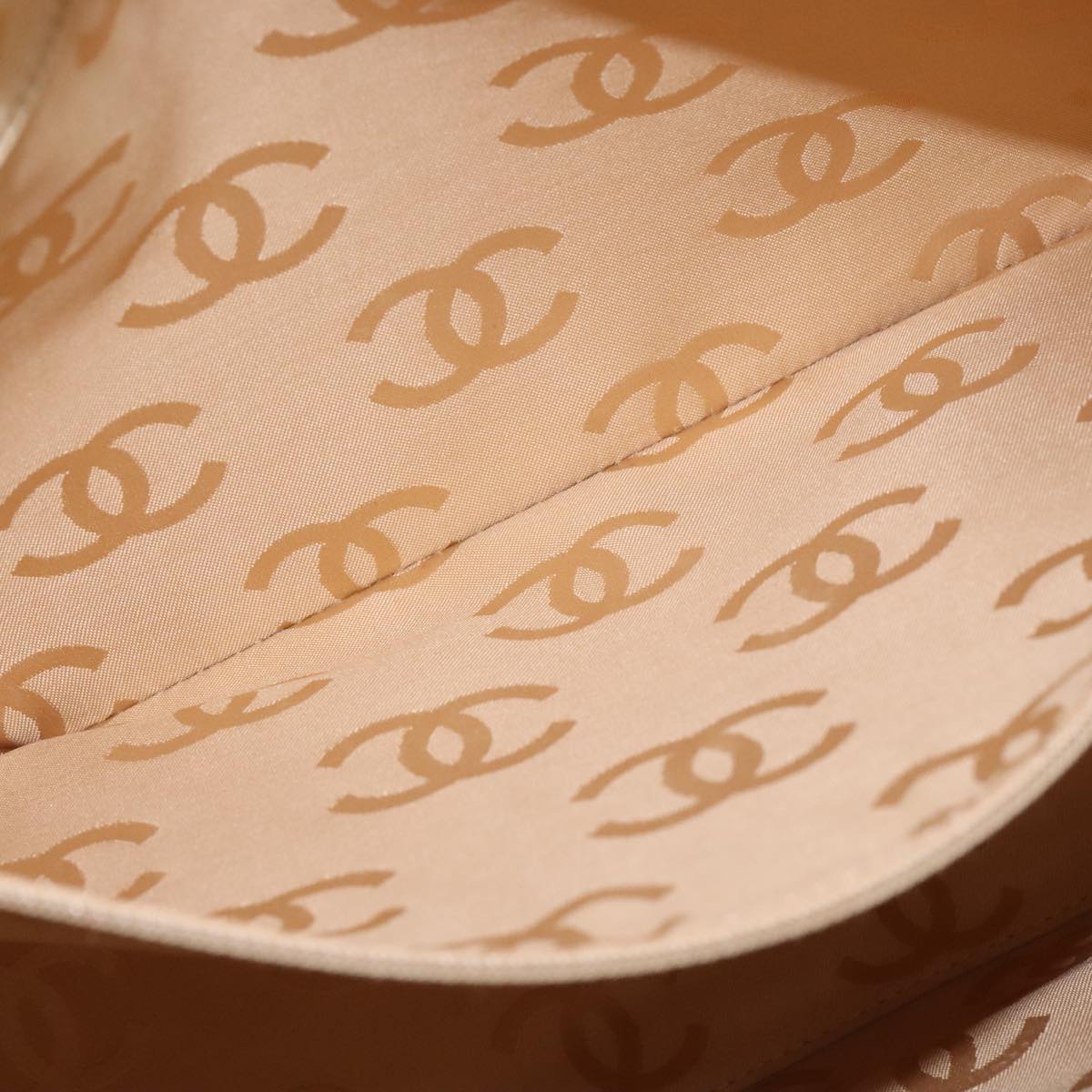 CHANEL Wild Stitch Matelasse Shoulder Bag Leather Beige Gold CC 106837