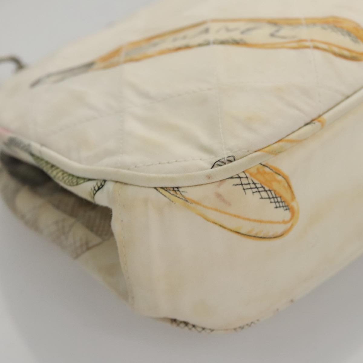 CHANEL Matelasse Hand Bag Canvas White CC 107506
