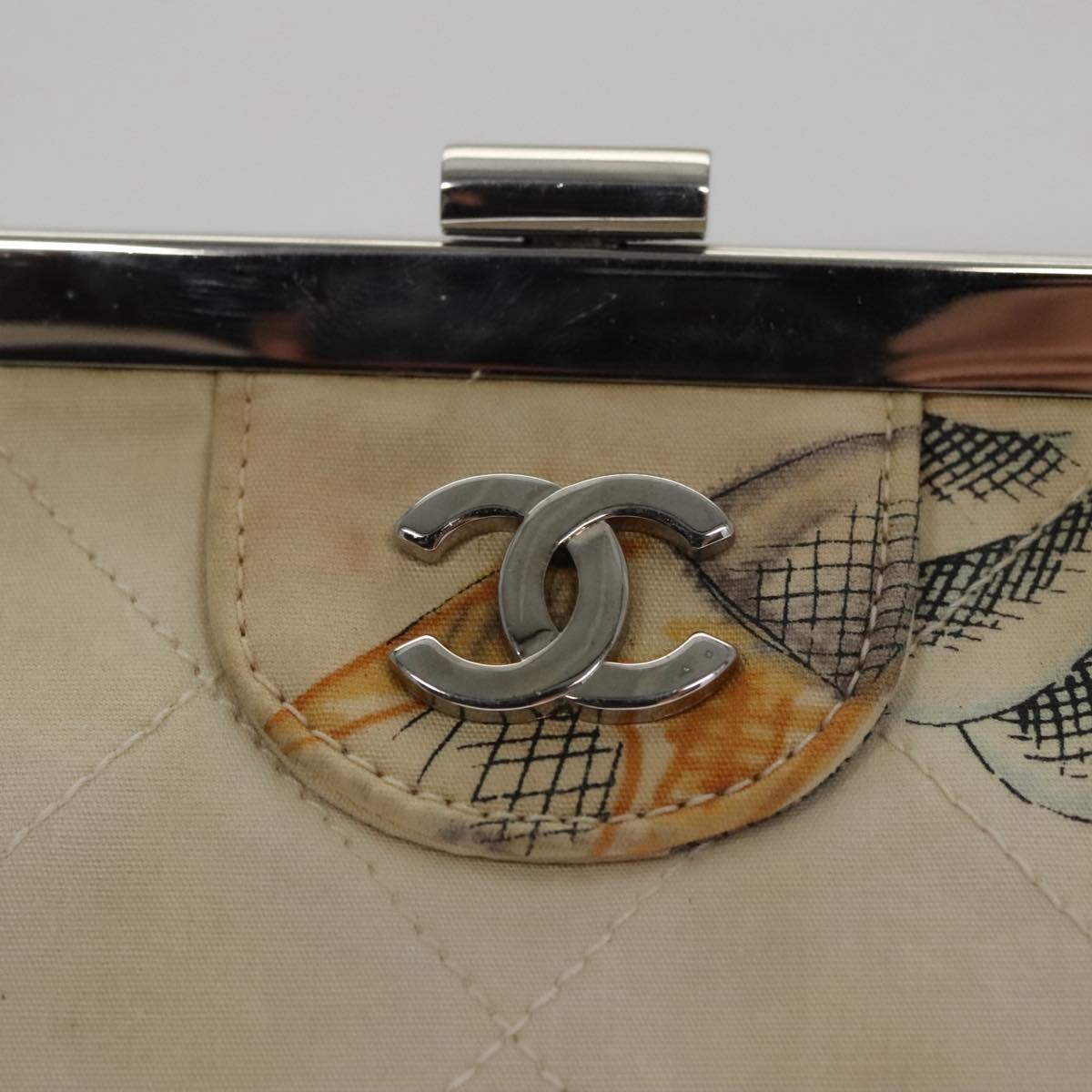 CHANEL Matelasse Hand Bag Canvas White CC 107506