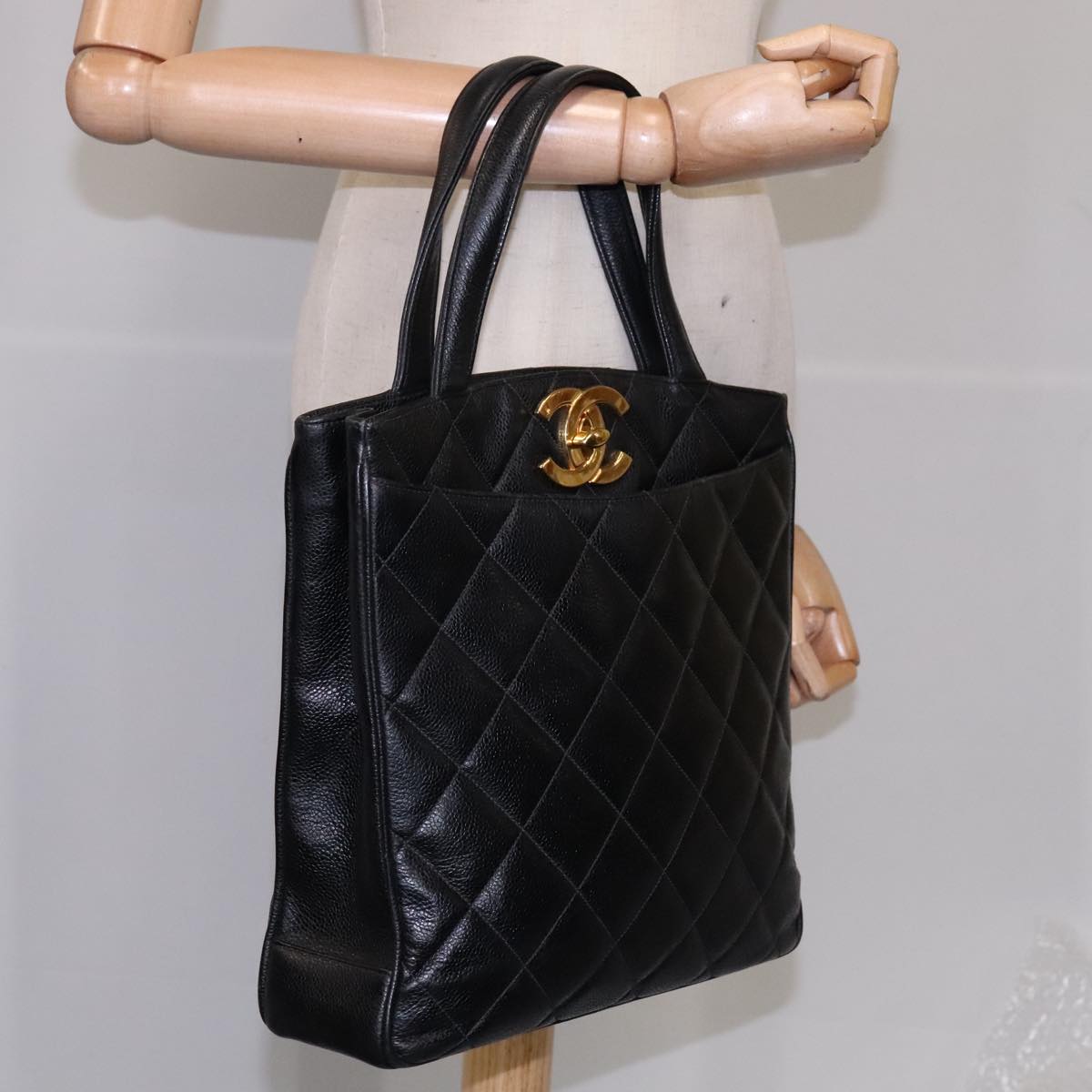 CHANEL Matelasse Tote Bag Caviar Skin Black CC 107636