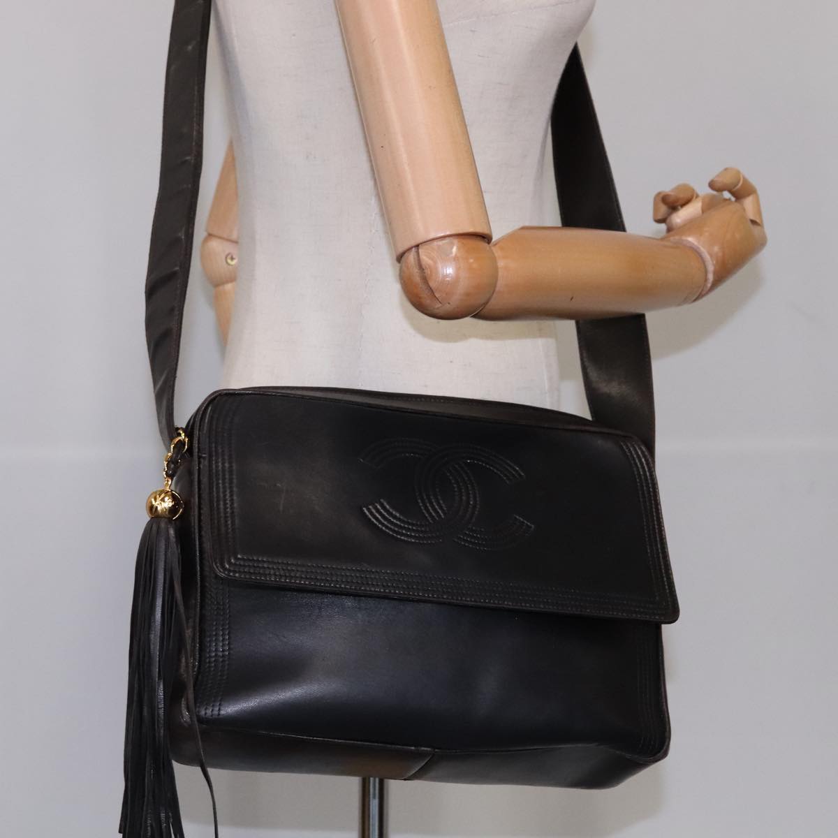 CHANEL Matelasse Chain Hand Bag Lamb Skin Black CC 107642