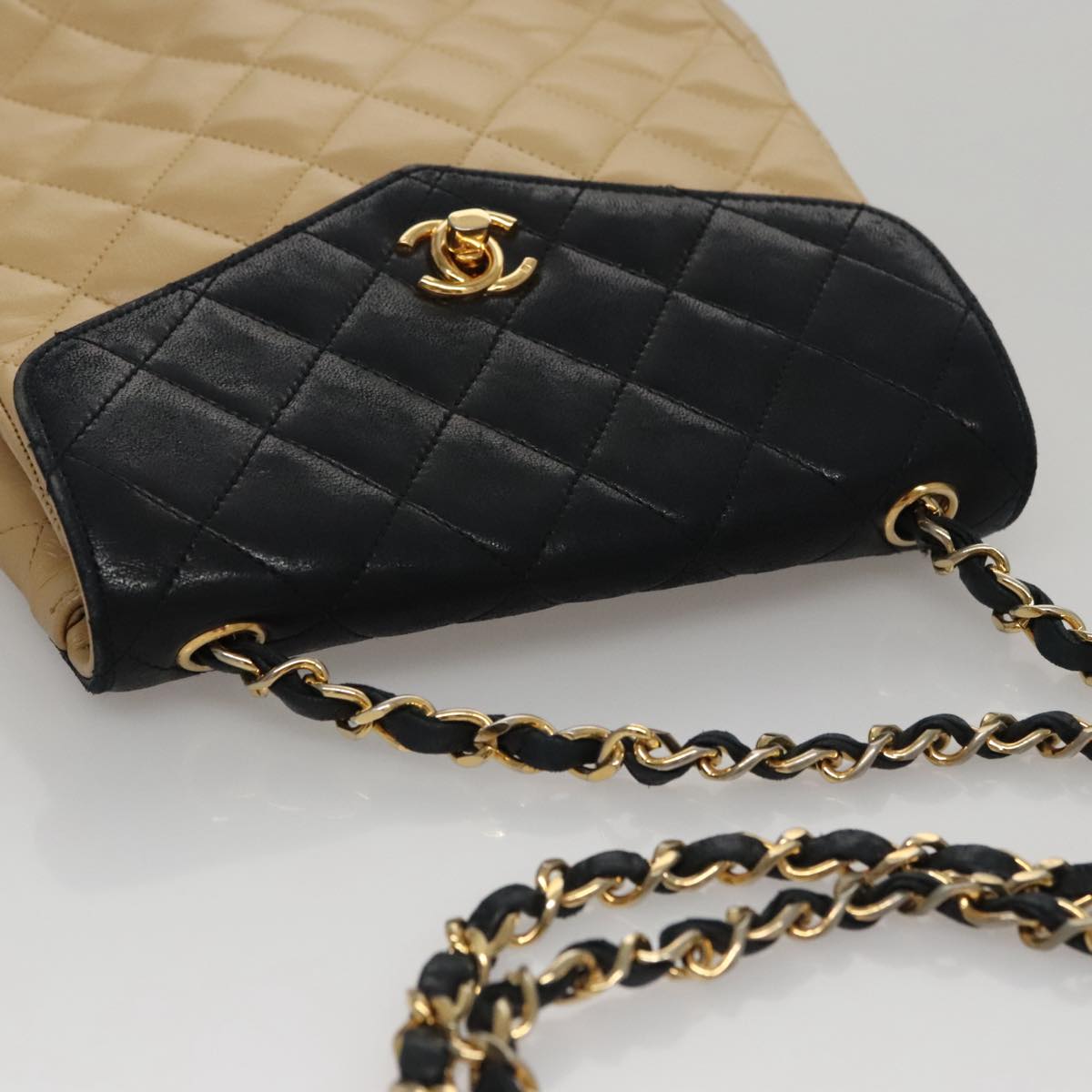 CHANEL Matelasse Chain Shoulder Bag Lamb Skin Beige Gold black CC 107648