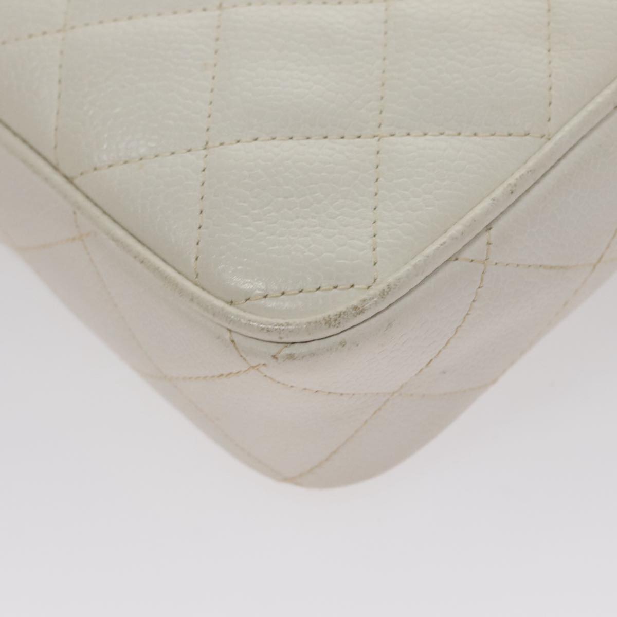 CHANEL Matelasse Chain Shoulder Bag Caviar Skin White Gold CC 107702
