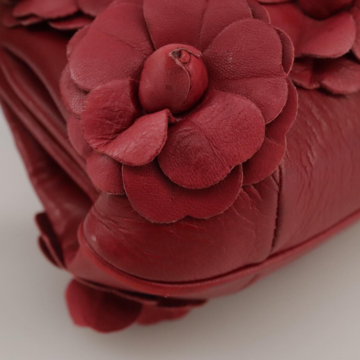CHANEL Chain Flower Shoulder Bag Leather Red Gold CC 107981