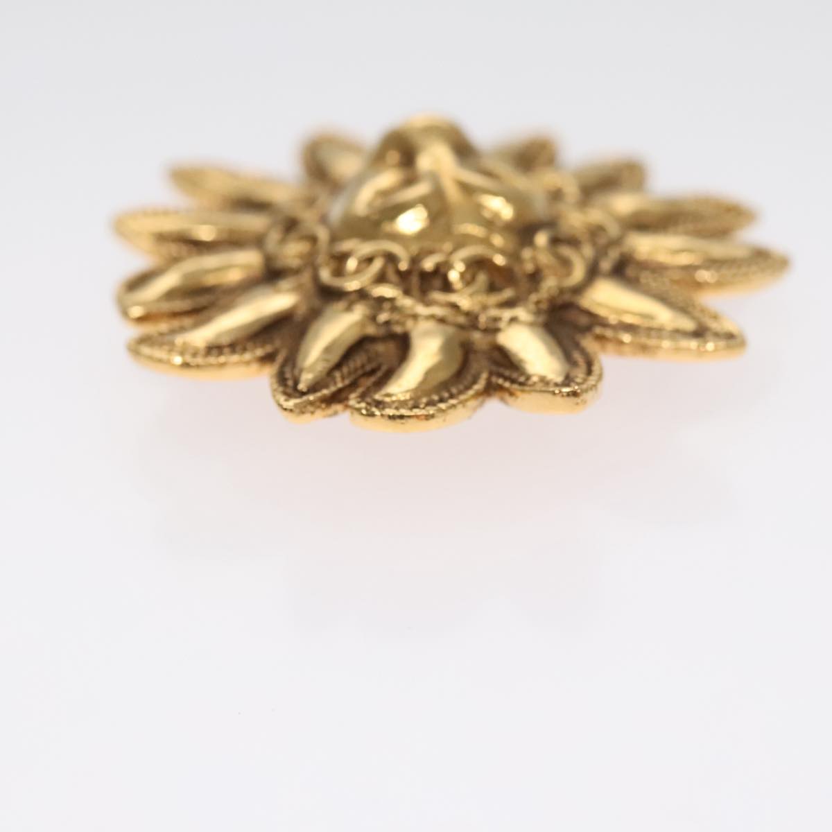 CHANEL Brooch Metal Gold CC 108397