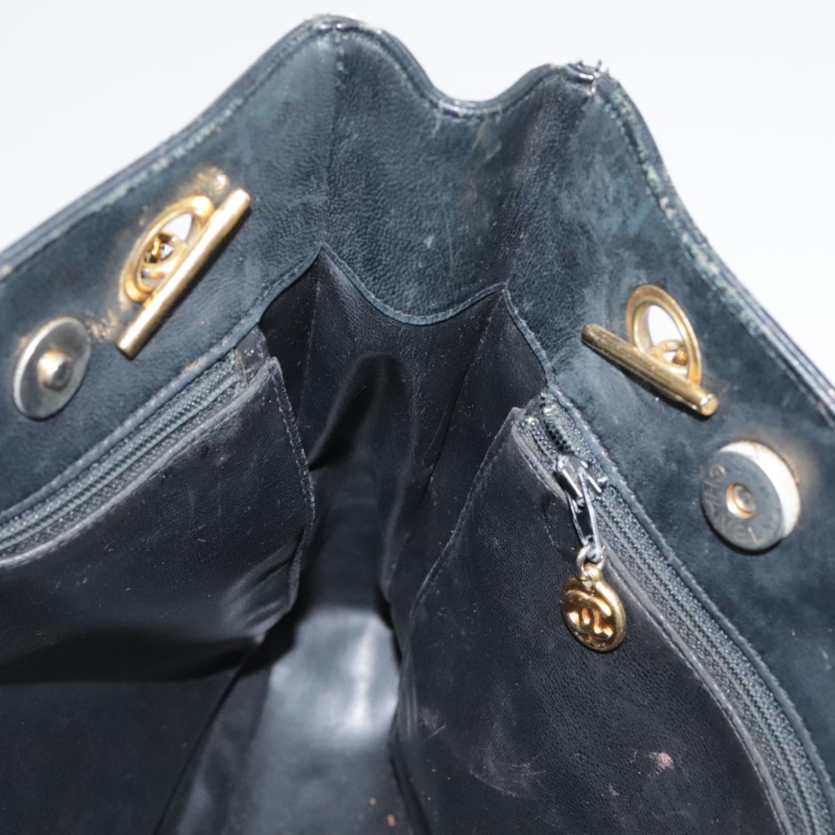 CHANEL Matelasse Chain Shoulder Bag Leather Gold Black CC 108965