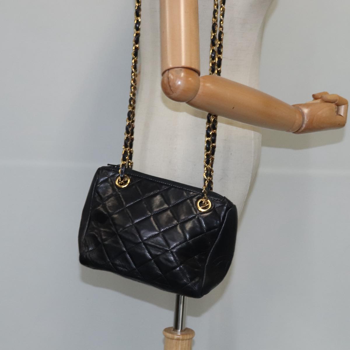 CHANEL Matelasse Chain Shoulder Bag Lamb Skin Black Gold CC 109056