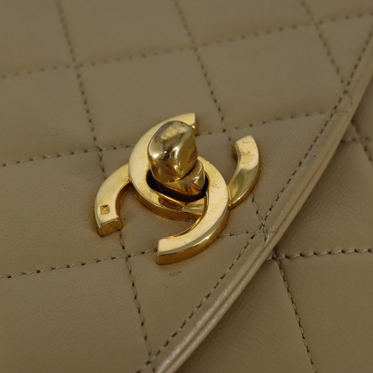 CHANEL Matelasse Chain Shoulder Bag Lamb Skin Beige Gold CC 109209
