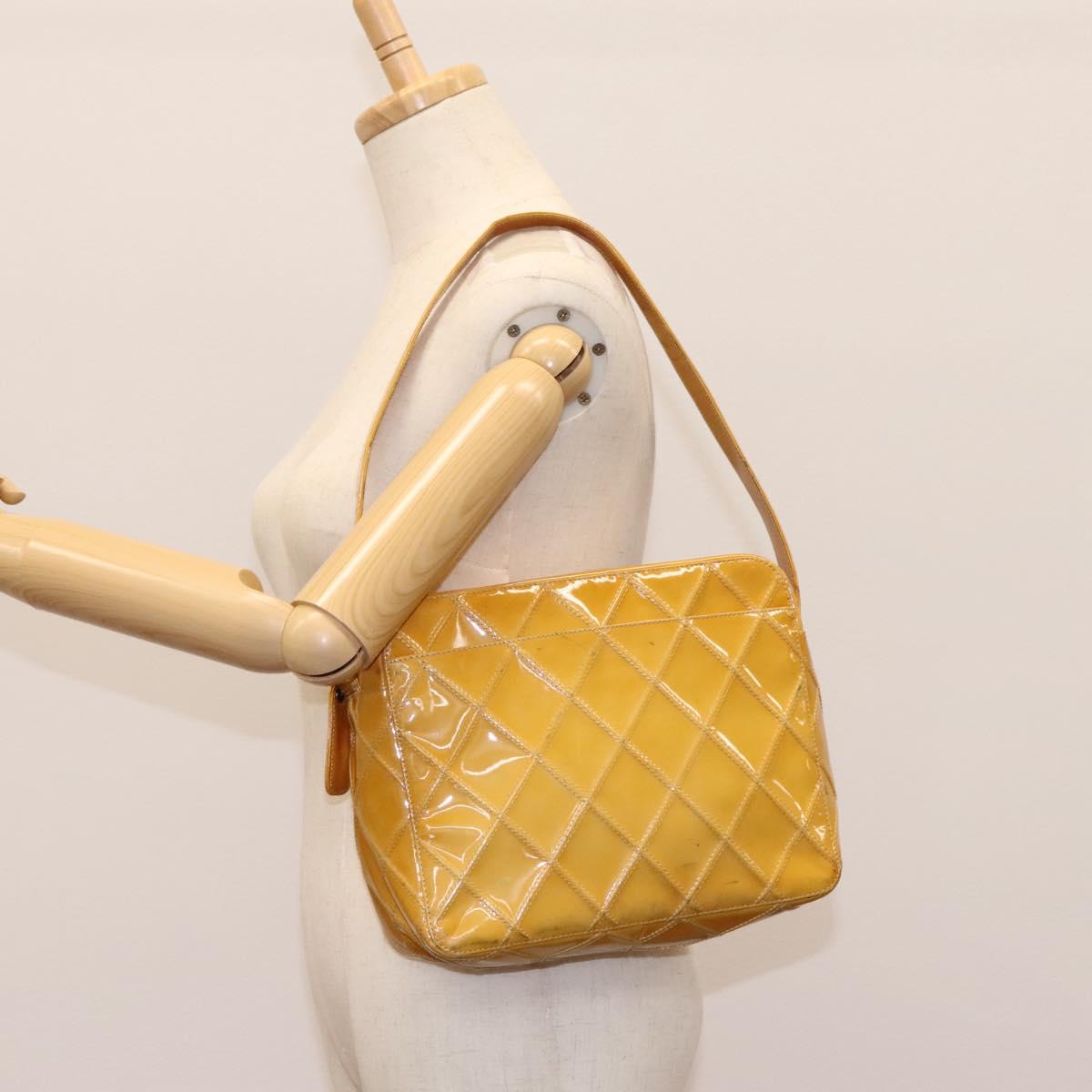 CHANEL Bicolore Shoulder Bag Patent leather Yellow CC 110286