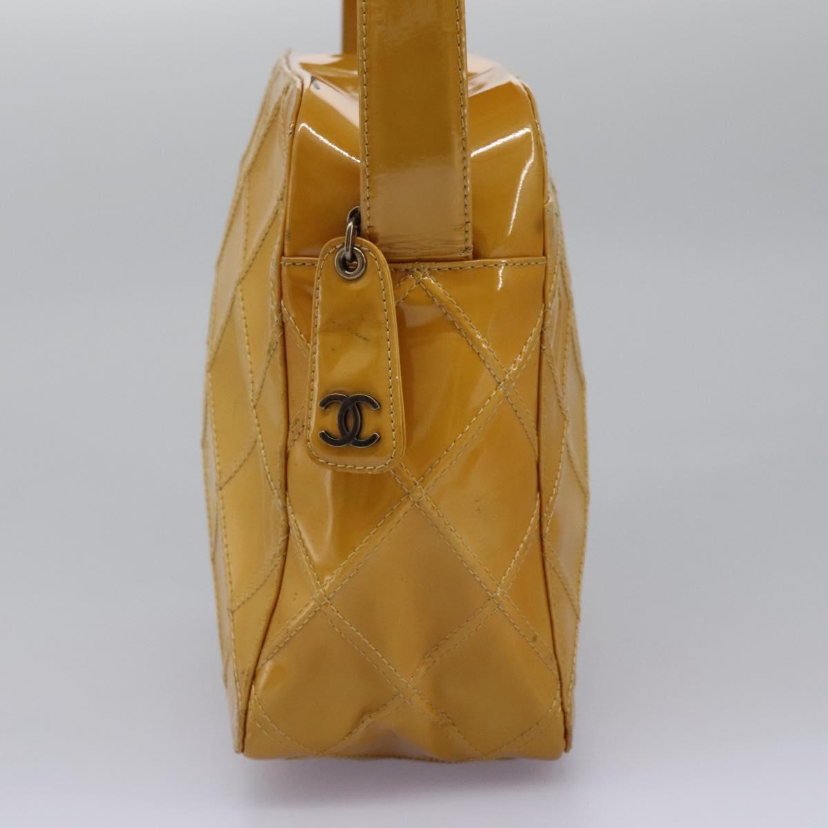 CHANEL Bicolore Shoulder Bag Patent leather Yellow CC 110286
