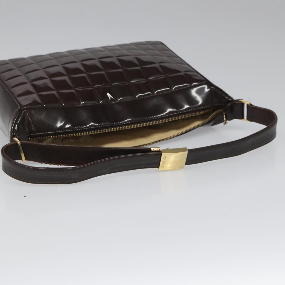 CHANEL Choco Bar Shoulder Bag Patent leather Brown CC 112054