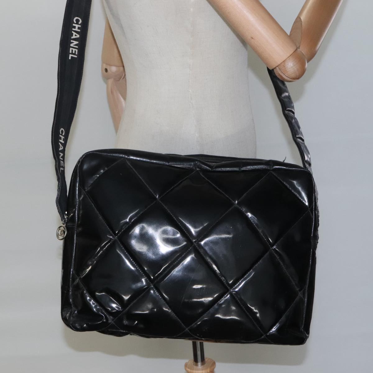 CHANEL Matelasse Shoulder Bag Patent leather Black Gold CC 114045