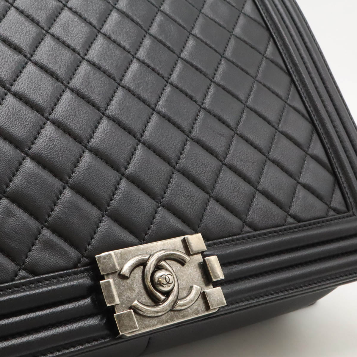 Chanel Boy Matelasse Leather Shoulder Bag