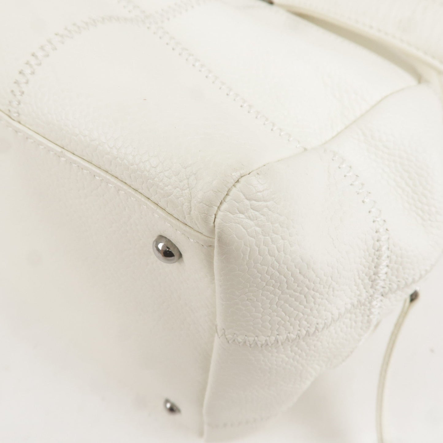 CHANEL Chocolate Bar Caviar Skin Mini Boston Bag White A26135