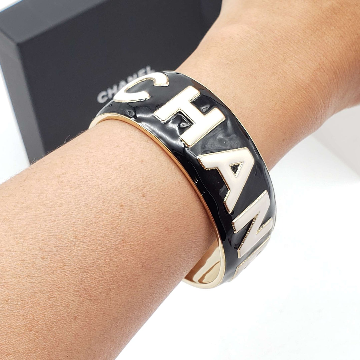 CHANEL BANGLE Brand New