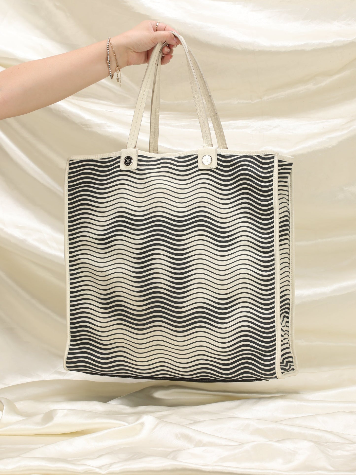 Extremely Rare Chanel Illusion Tote