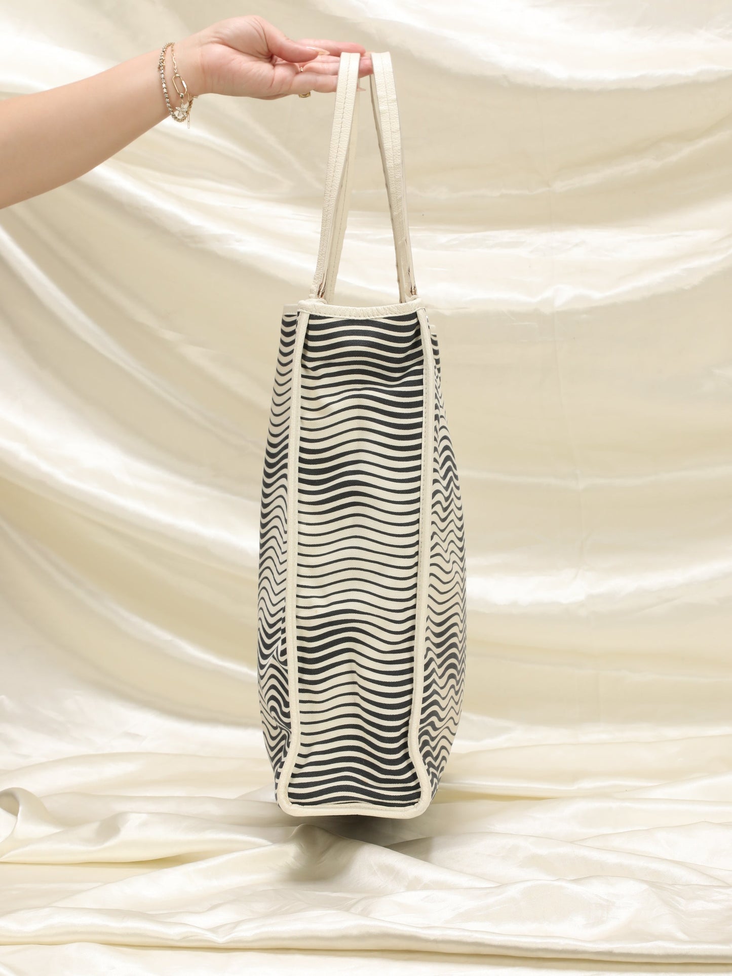 Extremely Rare Chanel Illusion Tote