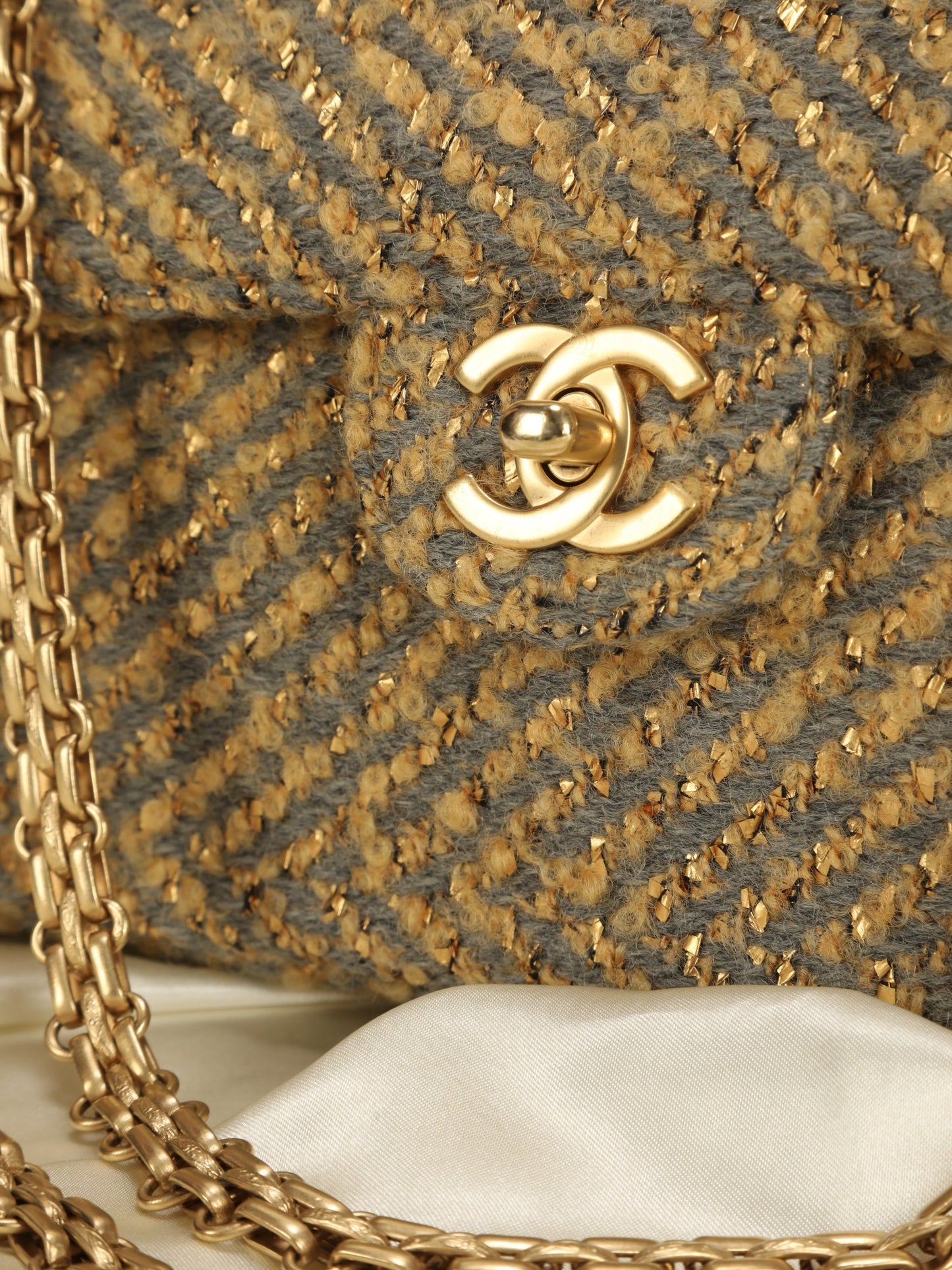Extremely Rare Chanel Tweed Bijoux Bag