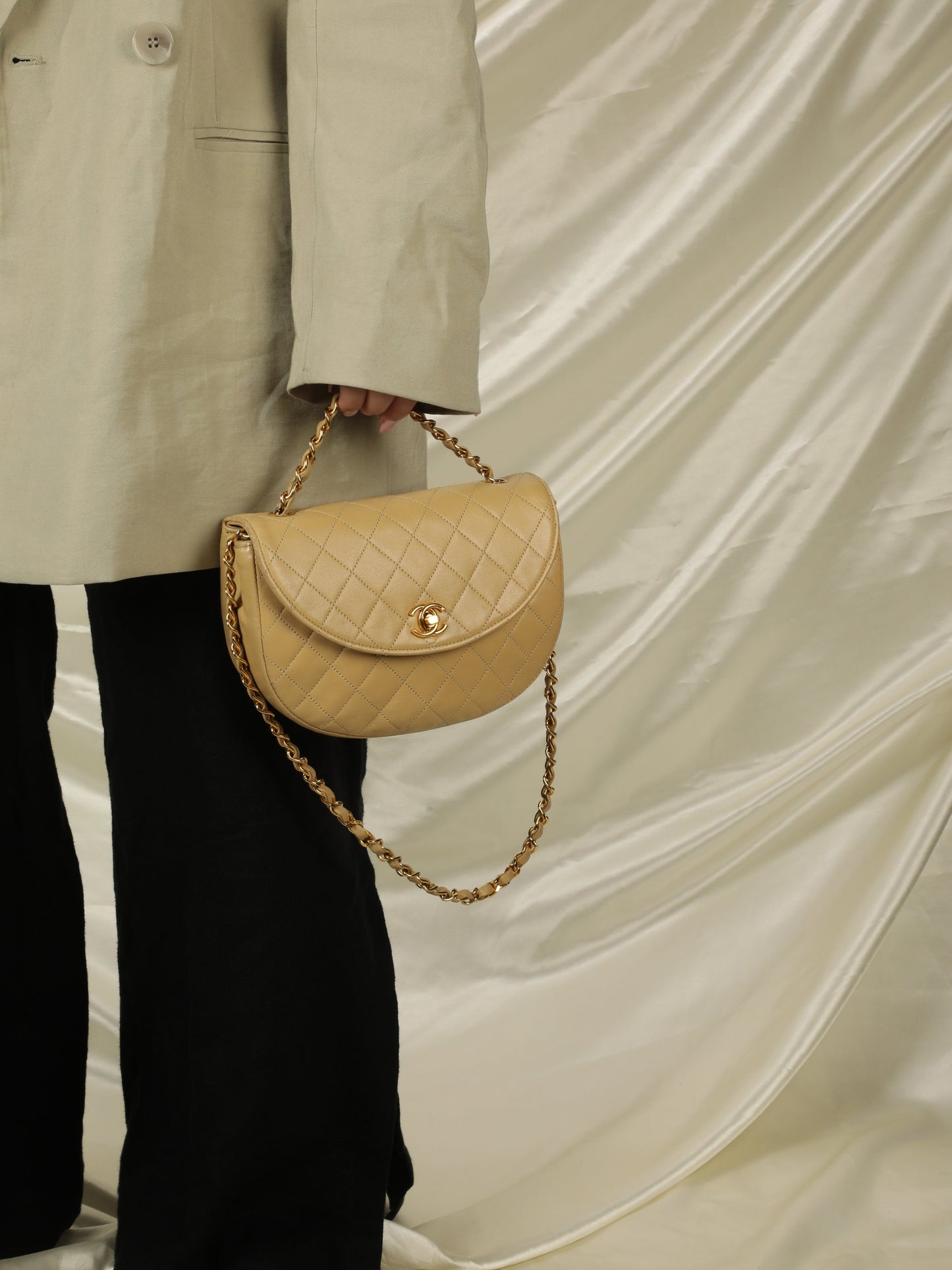 Chanel Round Beige Quilted Turnlock