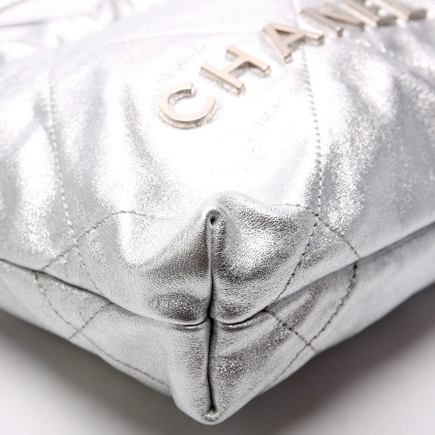 Chanel 22 Mini Metallic Calfskin RFID Silver