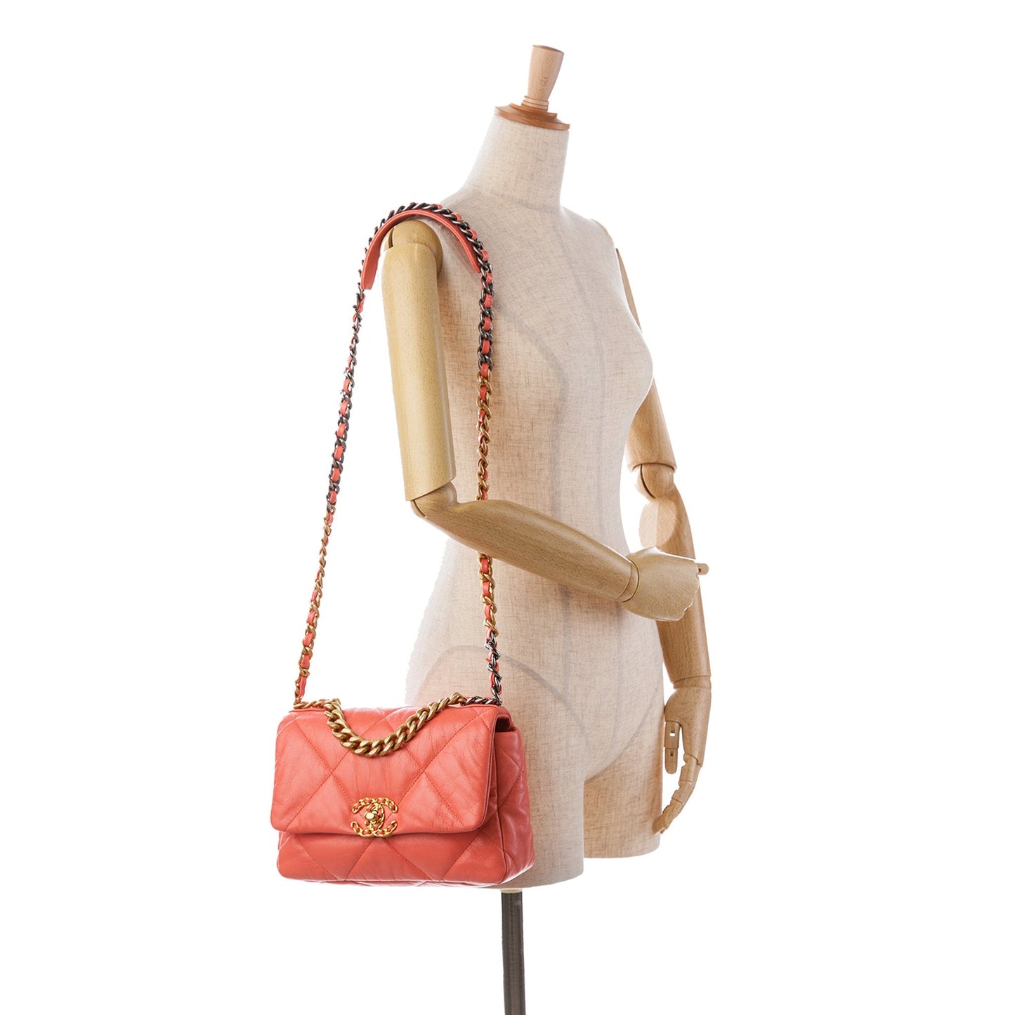 Chanel Sac Medium Lambskin 19 Flap