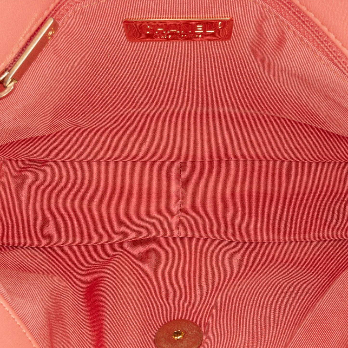 Chanel Sac Medium Lambskin 19 Flap