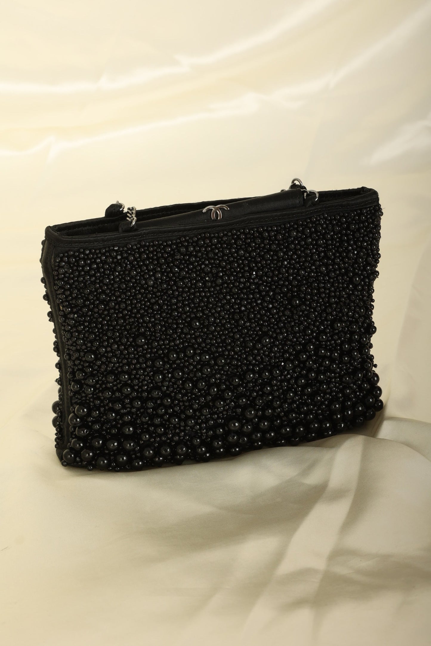 Extremely Rare Chanel 2000 Beaded Mini Chain Tote