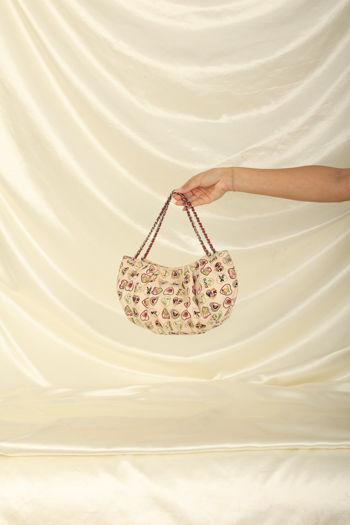 Chanel 2005 Canvas Heart Icon Pochette