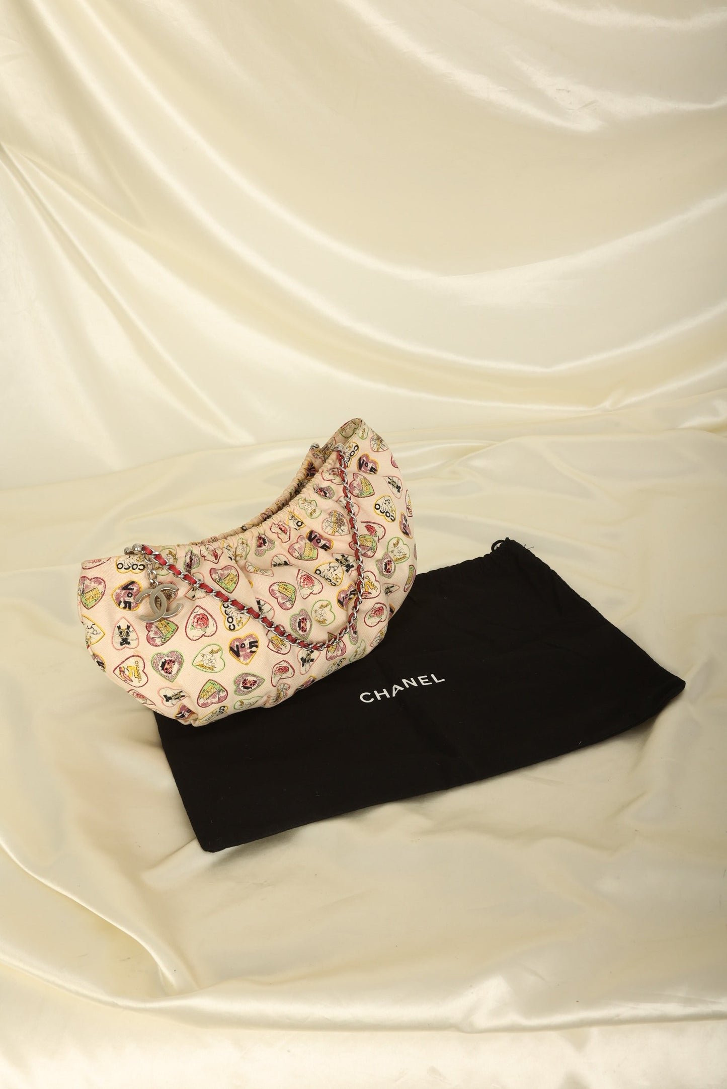 Chanel 2005 Canvas Heart Icon Pochette