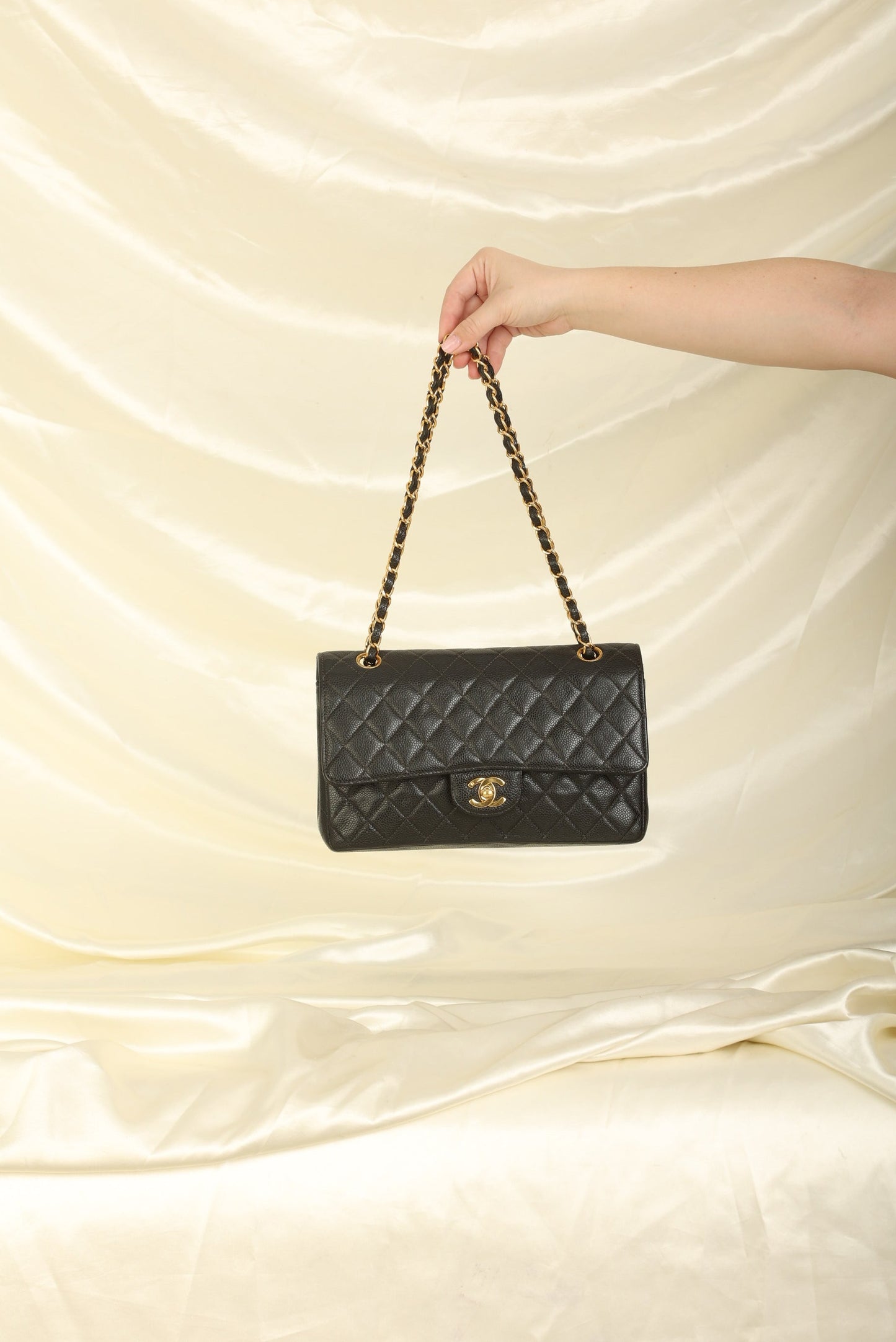 Chanel 2005 Caviar Medium Double Flap