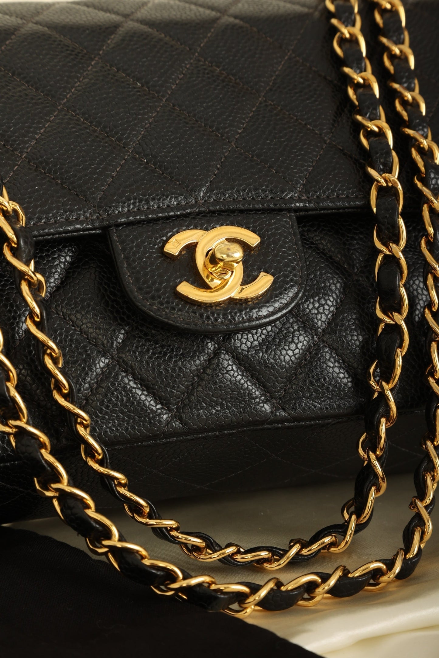 Chanel 2005 Caviar Medium Double Flap
