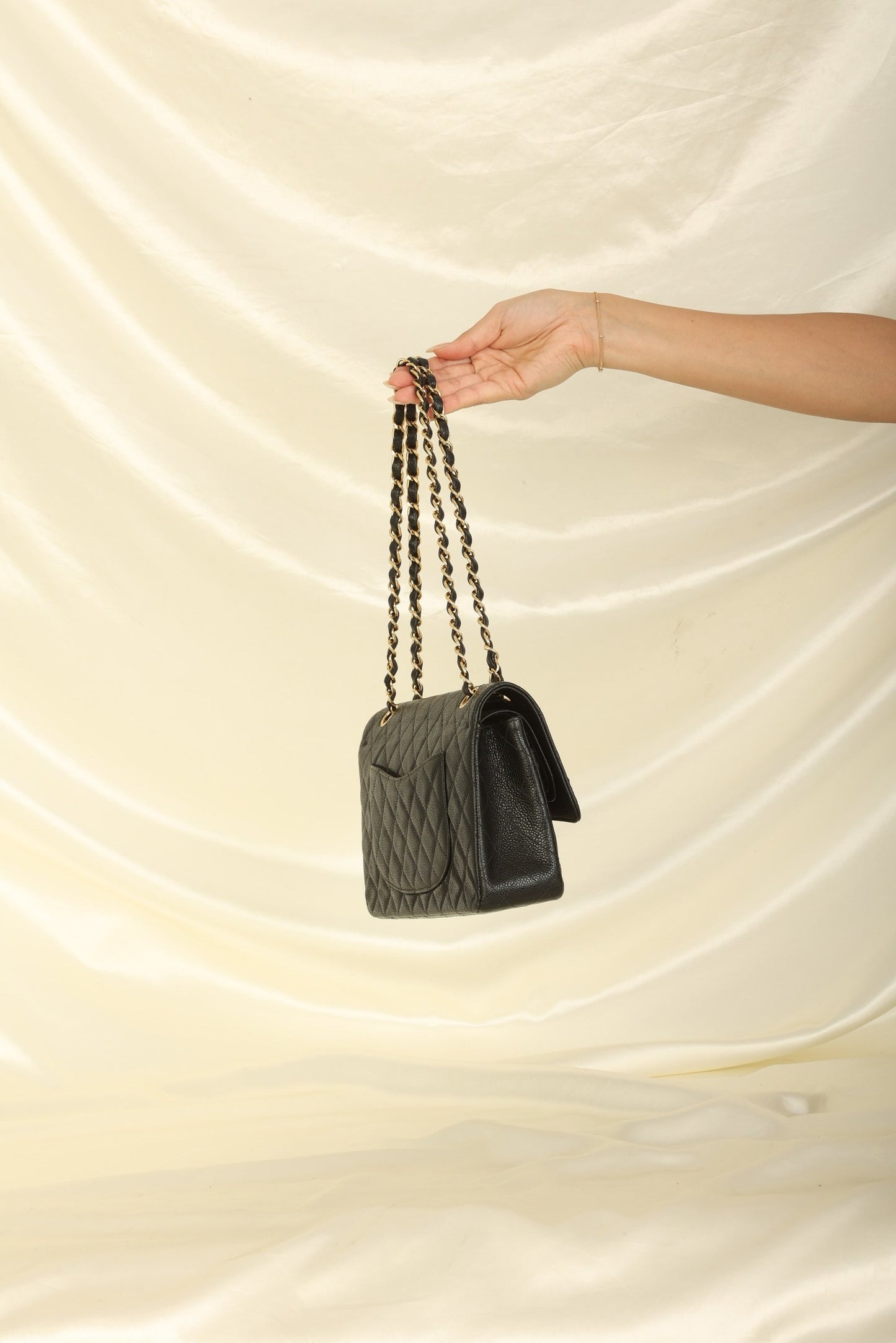 Chanel 2002 Caviar Medium Double Flap