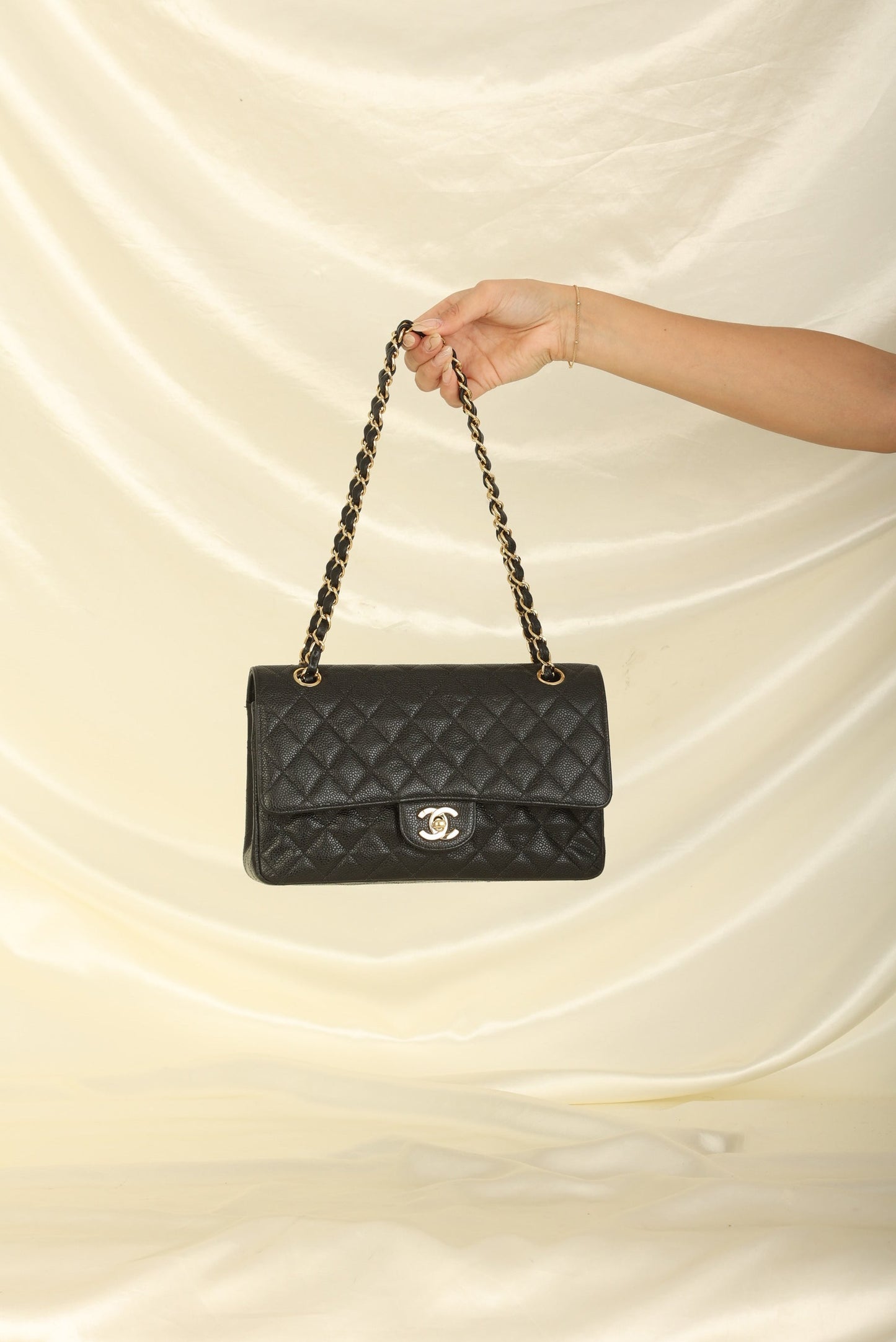 Chanel 2002 Caviar Medium Double Flap