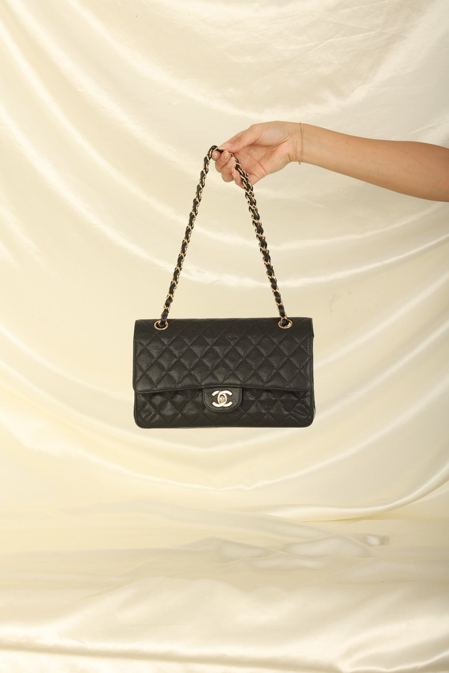 Chanel 2002 Caviar Medium Double Flap