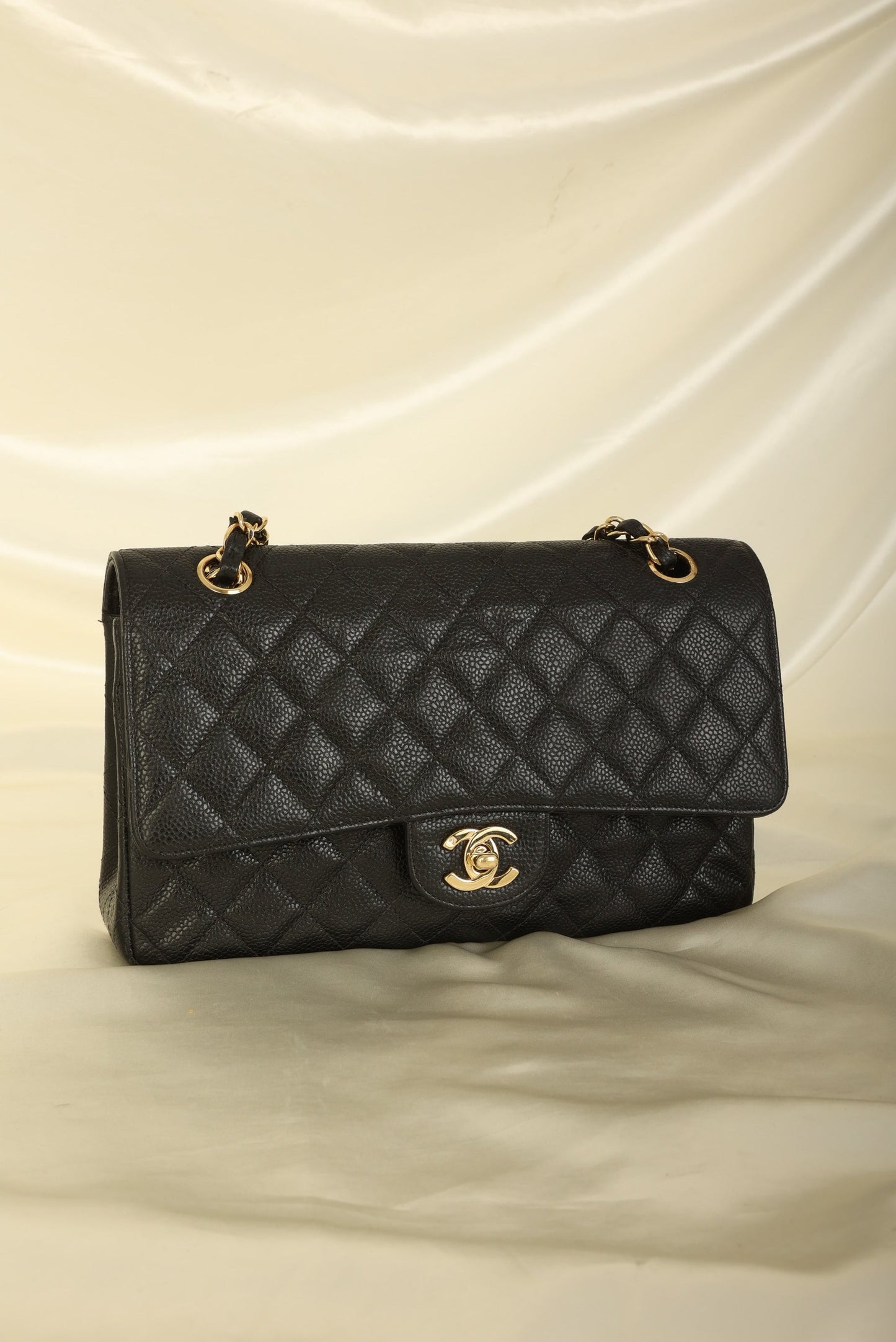 Chanel 2002 Caviar Medium Double Flap