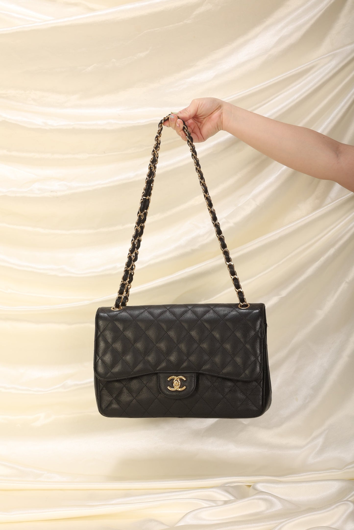Chanel Caviar Jumbo Classic Flap