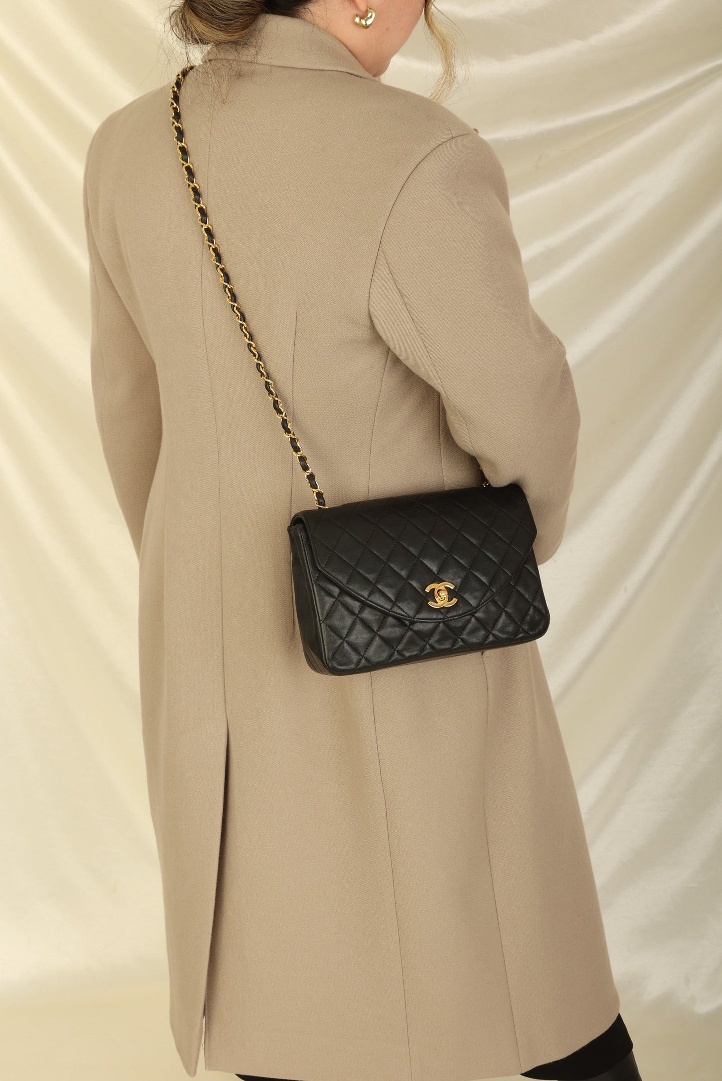Chanel 1989 Lambskin Single Round Flap