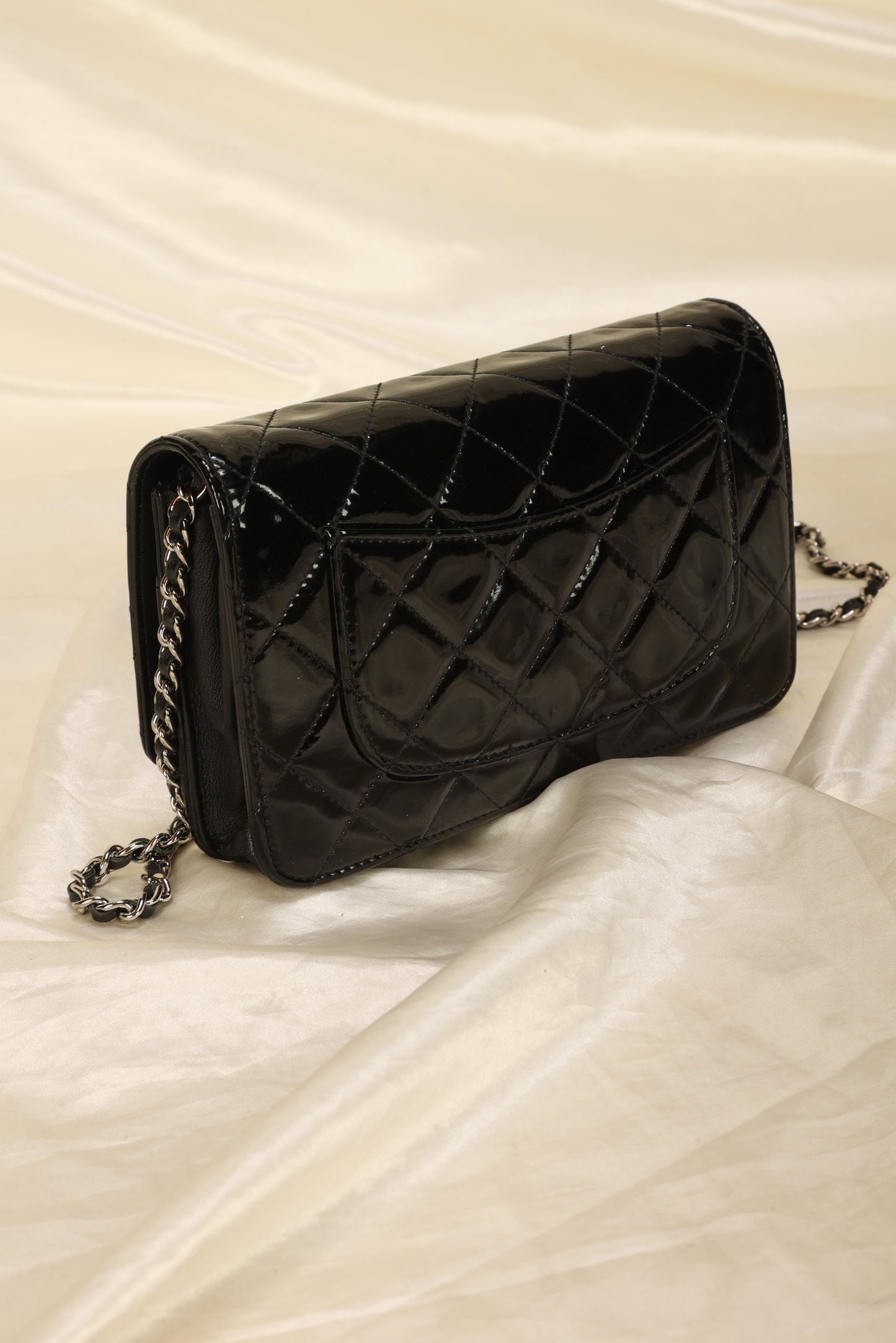 Chanel Patent Wallet On Chain