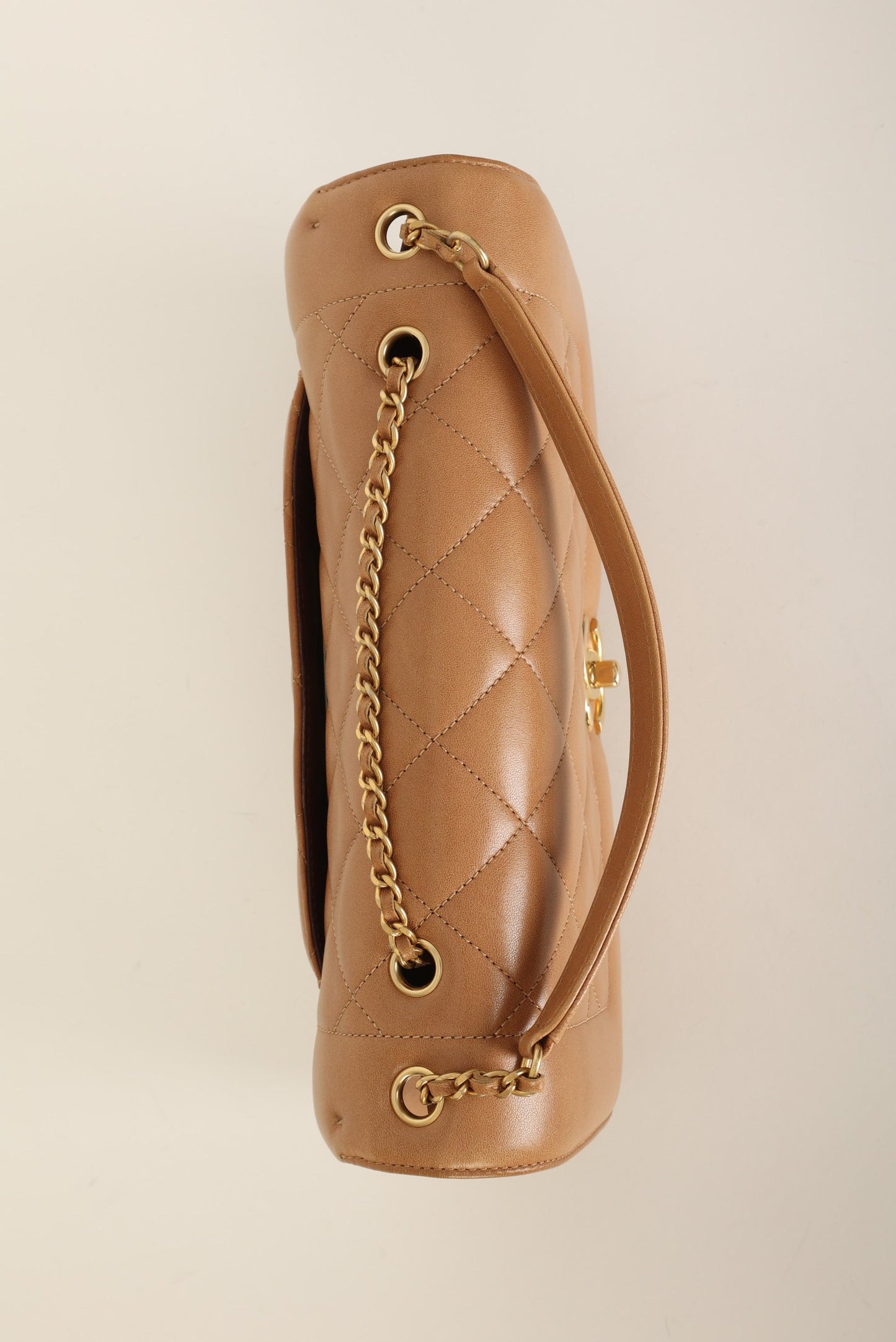 Extremely Rare Chanel 2015 Lambskin Reissue Diana